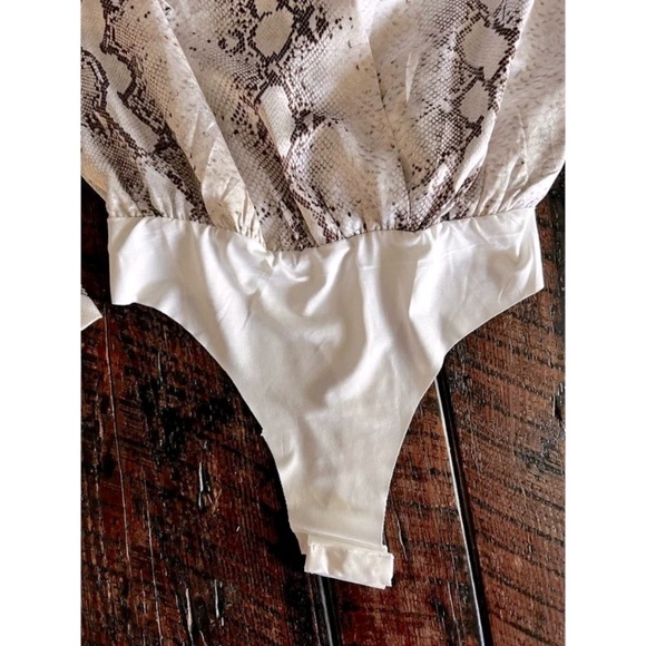 Missguided Snakeprint Wrap Body Suit Size 6 - Picture 6 of 10